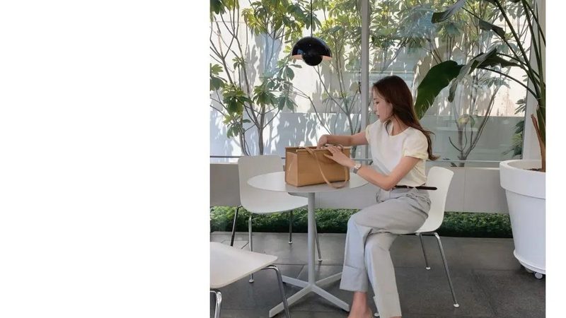 日常保洁定制套餐的服务内容应该全面覆盖家居清洁需求，包括但不限于以下方面：